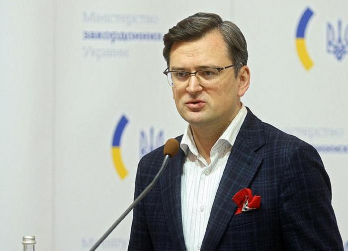 Кулеба заявил о крахе половины энергосистемы Украины